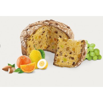 interior del panettone de almendras